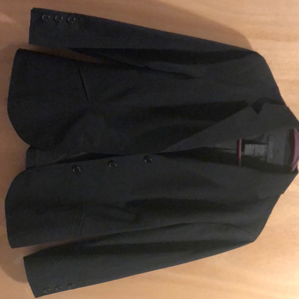 The limited suit coat